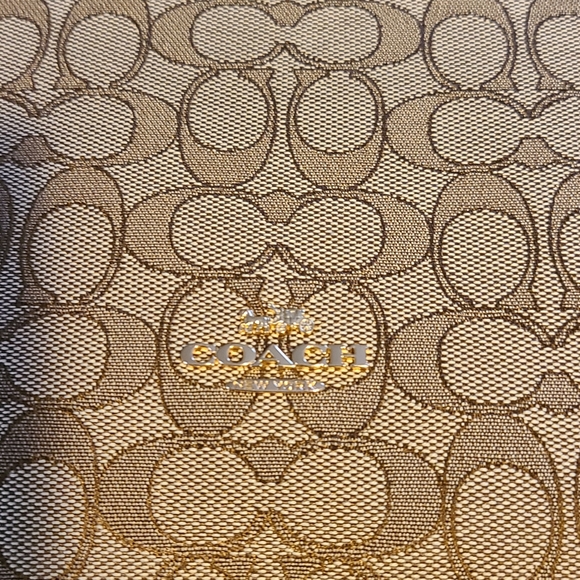 Coach shoulder bag - Picture 1 of 6